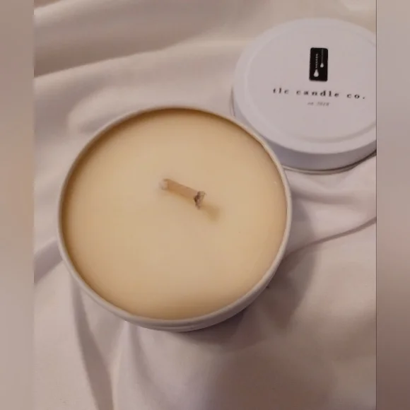 The Candle Co Scented Candle in White Tin Harvest - Picture 2 of 3